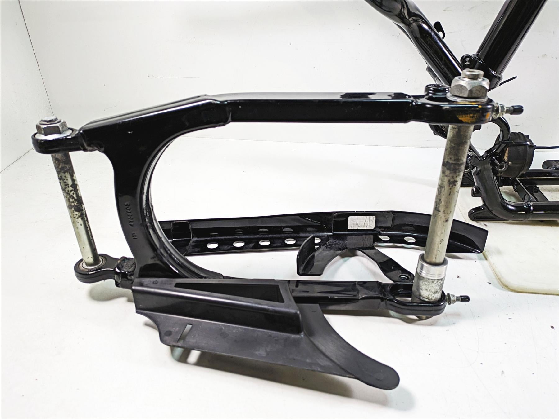2017 Harley XL883 N Sportster Iron Straight Frame Chassis & Swingarm With Clean Ohio Title 47000031 {{ shop.shopifyCountryName }} - Mototech271