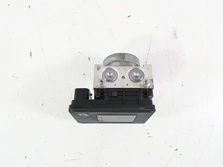2016 BMW R1200GS GSW K50 Abs Brake Pump Module 8561704 {{ shop.shopifyCountryName }} - Mototech271