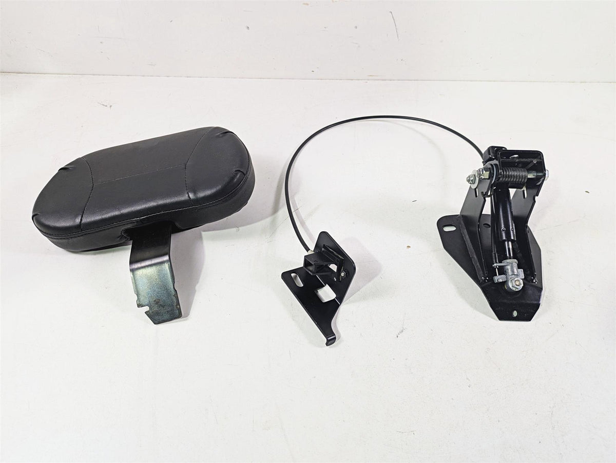 2015 Harley Touring FLHTKL Electra Glide Front Rider Backrest Set 02752046 {{ shop.shopifyCountryName }} - Mototech271