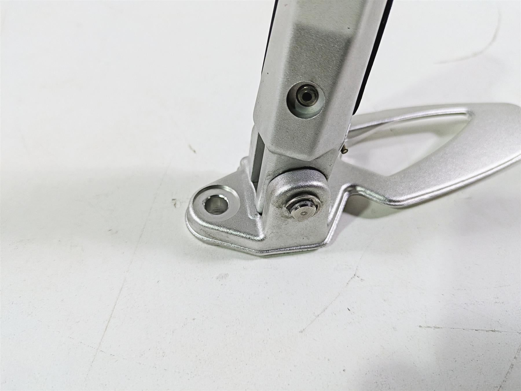 2014 BMW R nine T R9T K21 Left Front Rider Footpeg Foot Peg Rest 7728899 46717671077 {{ shop.shopifyCountryName }} - Mototech271