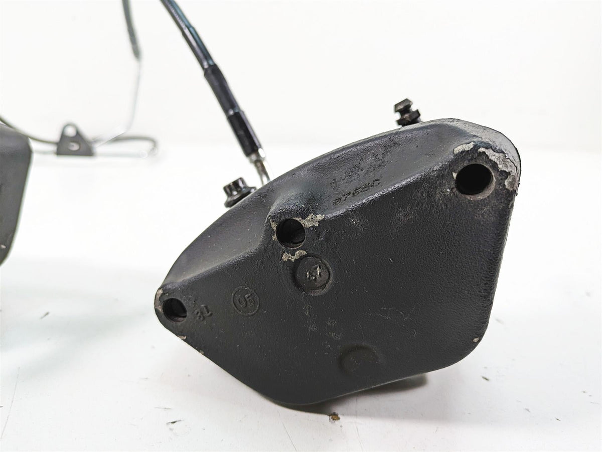 2005 Harley Touring FLHTCUI Electra Glide Front Brake Caliper Set 44046-00D {{ shop.shopifyCountryName }} - Mototech271