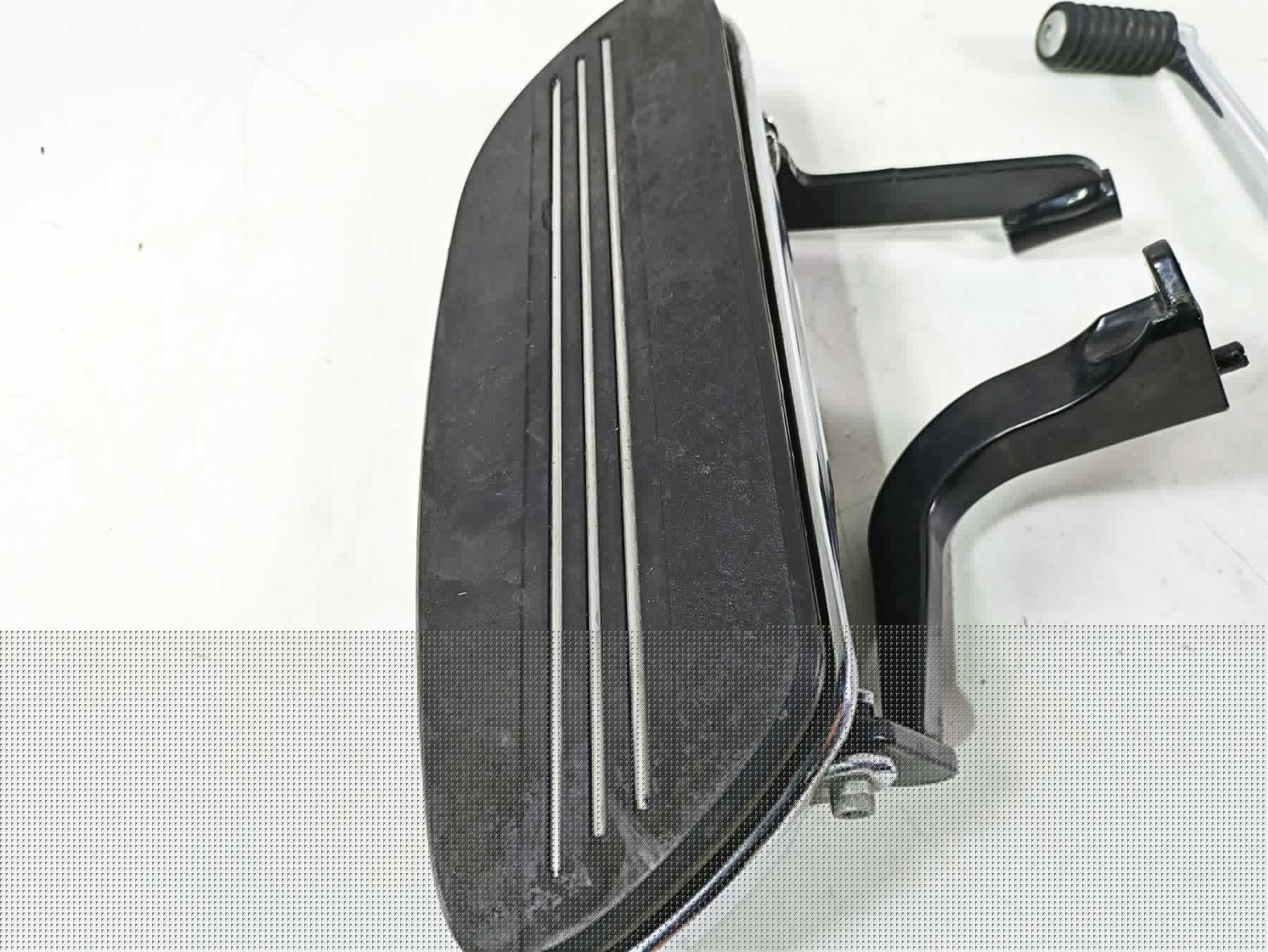2017 Harley Touring FLTRXS Road Glide Left Front Floor Board & Shifter 50688-04 {{ shop.shopifyCountryName }} - Mototech271