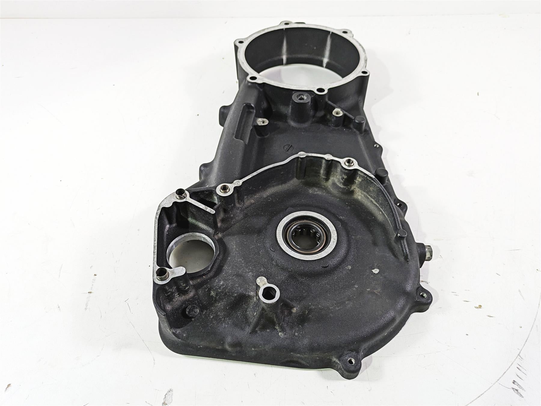2012 Harley FLD Dyna Switchback Inner Primary Drive Clutch Cover 60681-06C {{ shop.shopifyCountryName }} - Mototech271