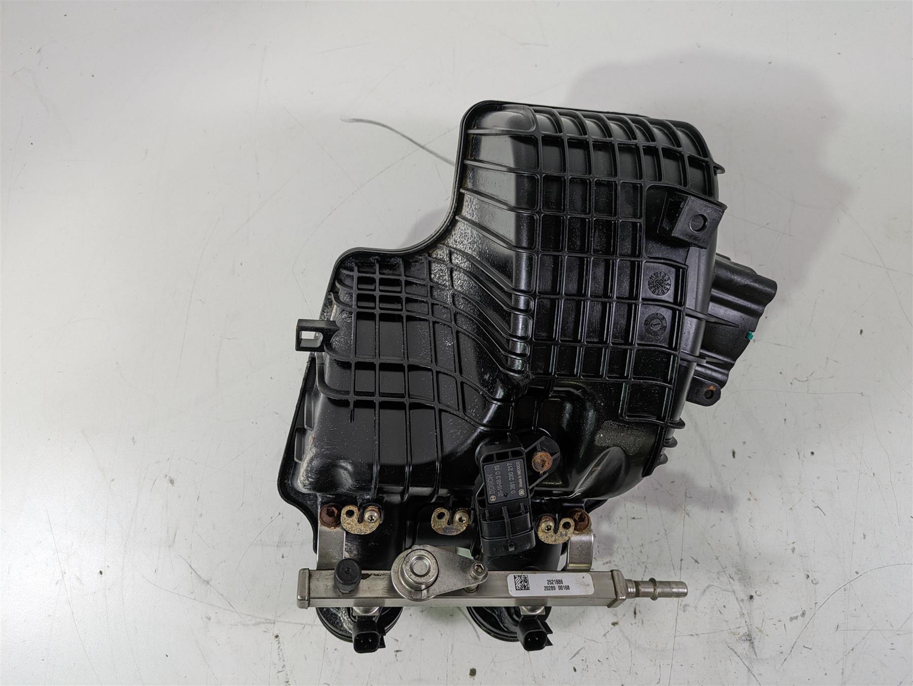 2020 Polaris RZR 900 S Intake Box & Injectors & Fuel Rail 1205891 2521068 {{ shop.shopifyCountryName }} - Mototech271