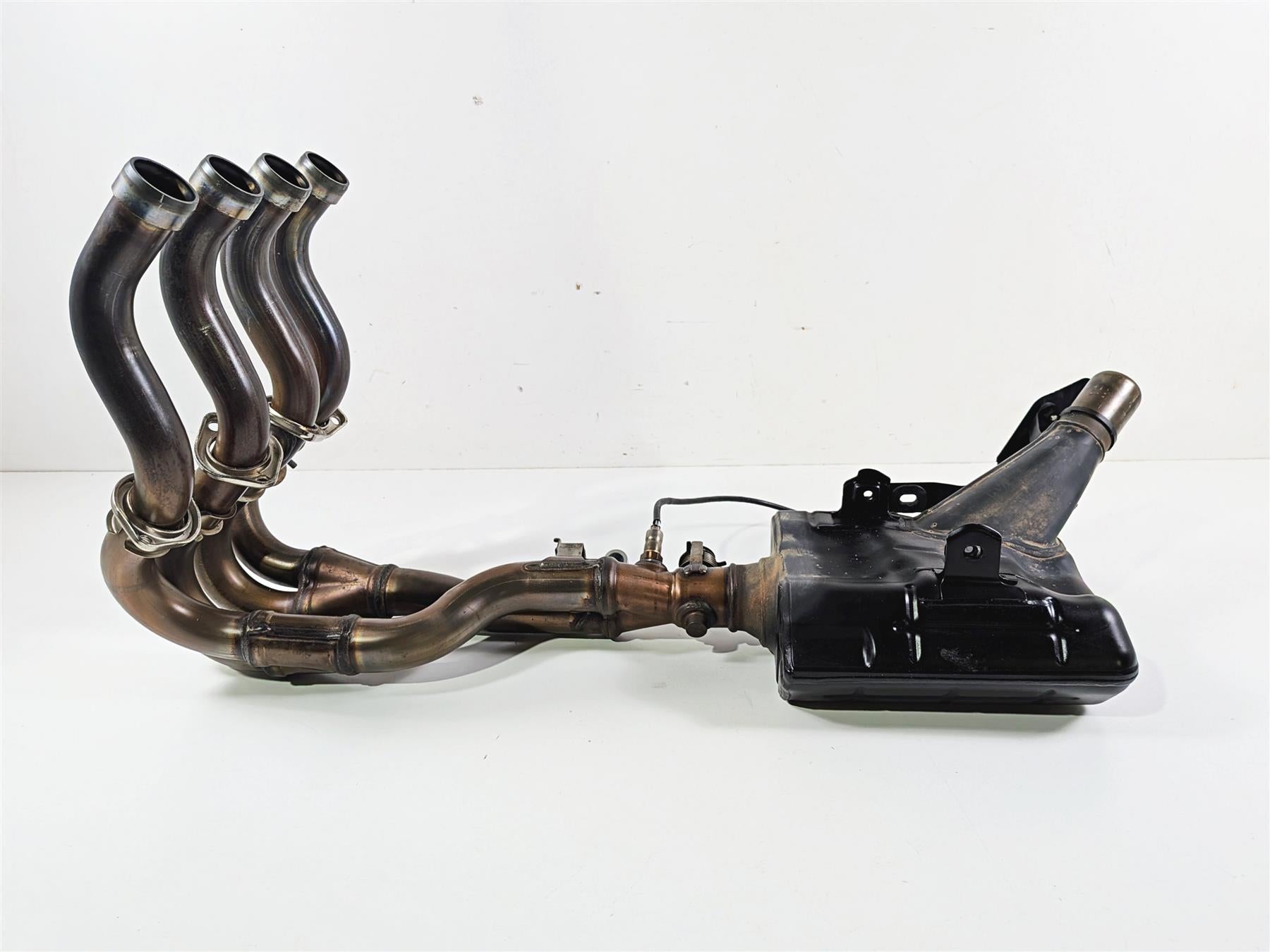 2024 Suzuki GSXR600 Exhaust Header & Servo Motor 14100-14J00 33970-47H03 {{ shop.shopifyCountryName }} - Mototech271