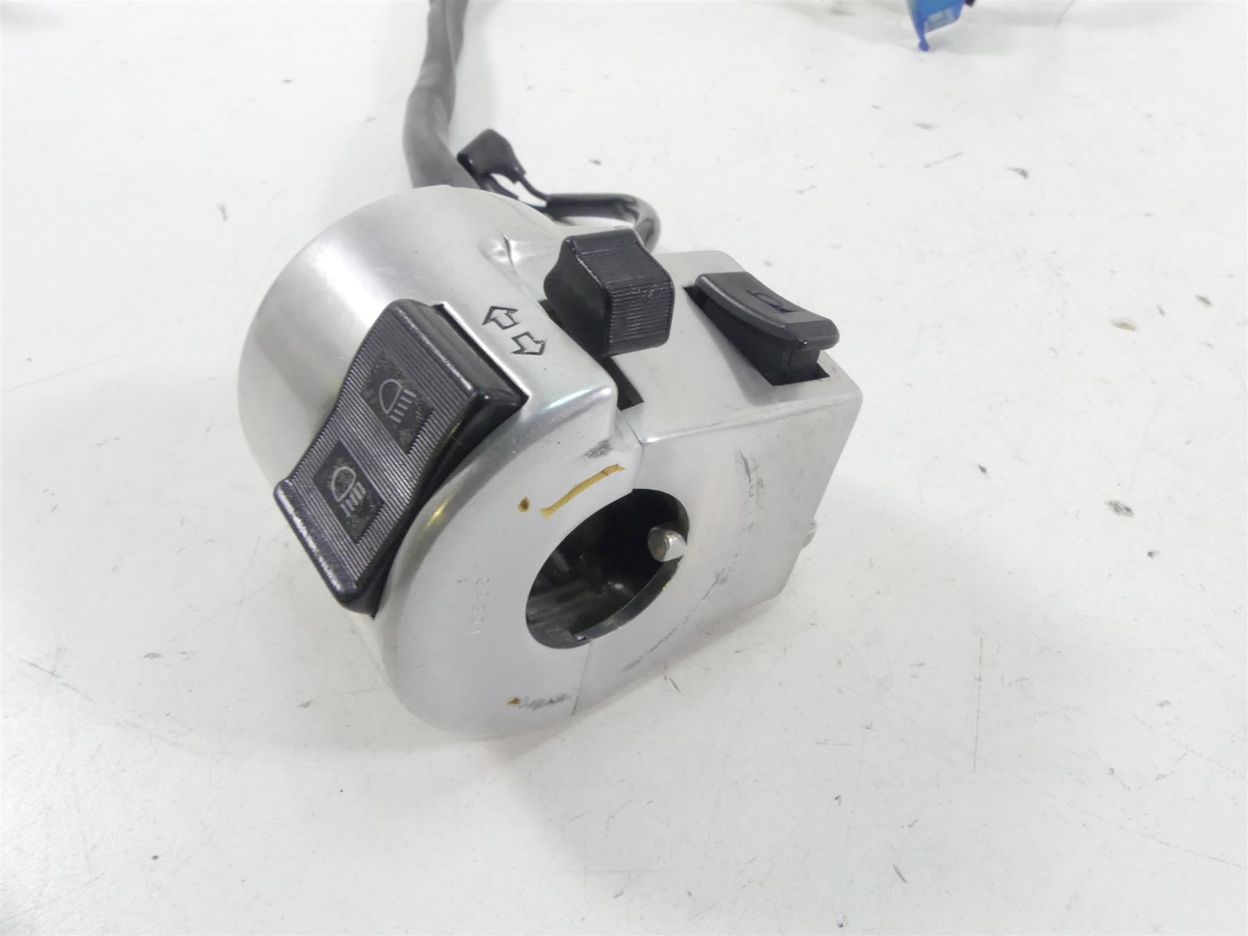2008 Honda V-Twin VTX1800 N3 Left Hand Blinker Control Switch 35200-MCV-N20 {{ shop.shopifyCountryName }} - Mototech271