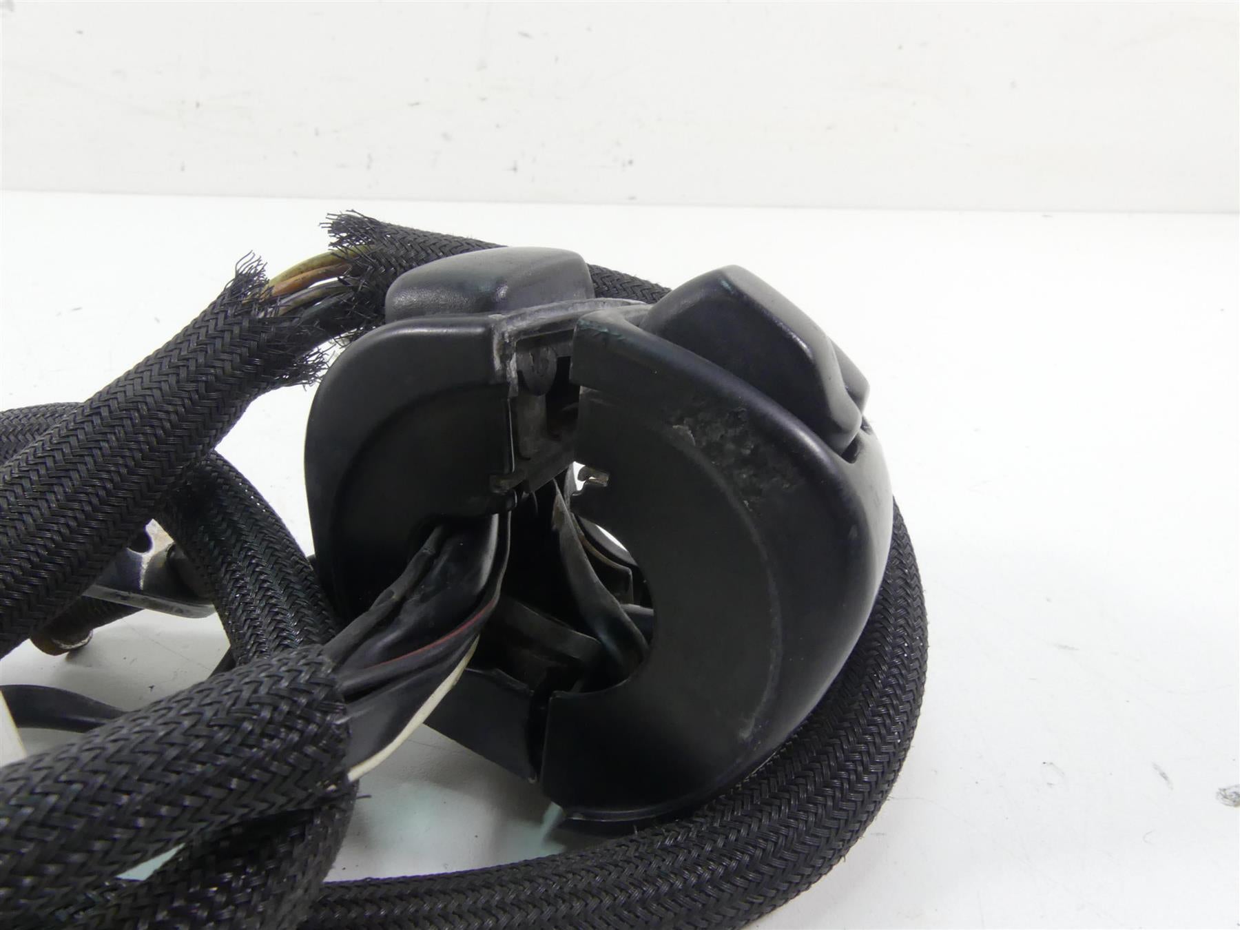 2011 Harley FXDWG Dyna Wide Glide Left Hand Turn Signal Control Switch 71682-06A {{ shop.shopifyCountryName }} - Mototech271