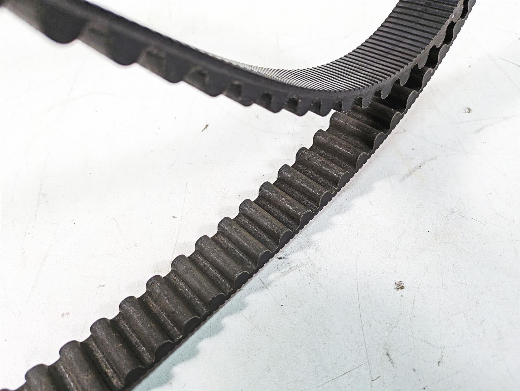 2005 Harley Dyna FXDL Low Rider Rear Drive Belt 133T 1-1/8" 40015-00B {{ shop.shopifyCountryName }} - Mototech271