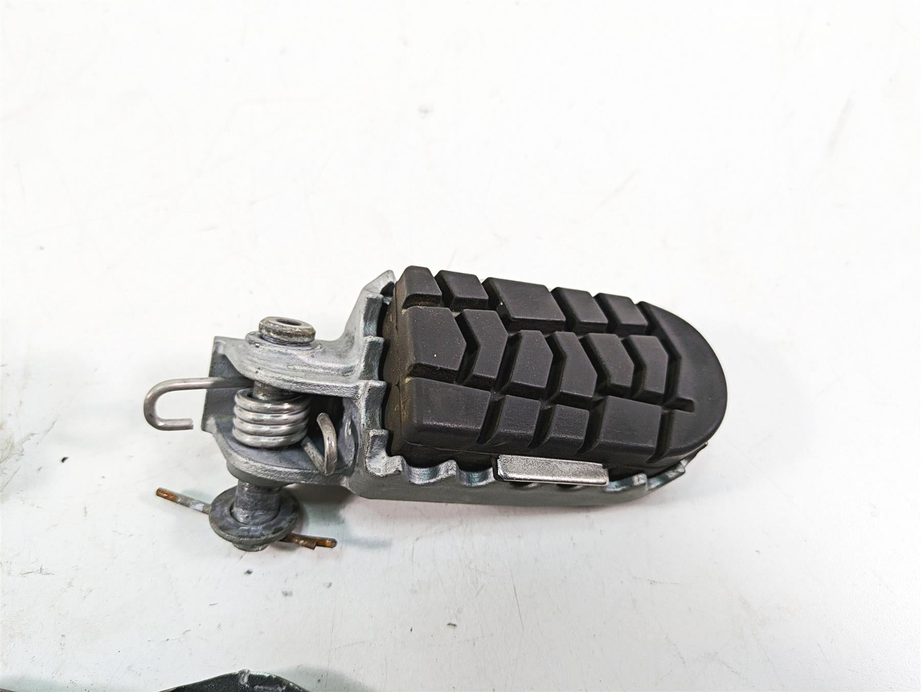 2018 KTM 1090 Adventure R Rider Footpegs Foot Peg Rest Set 60003040133 {{ shop.shopifyCountryName }} - Mototech271