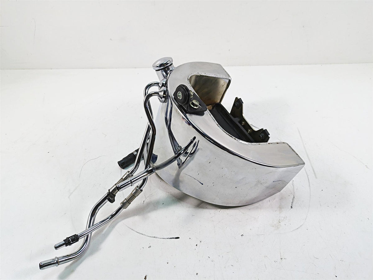 2006 Harley Softail FXSTSI Springer Chrome Oil Tank Reservoir 62498-00A {{ shop.shopifyCountryName }} - Mototech271