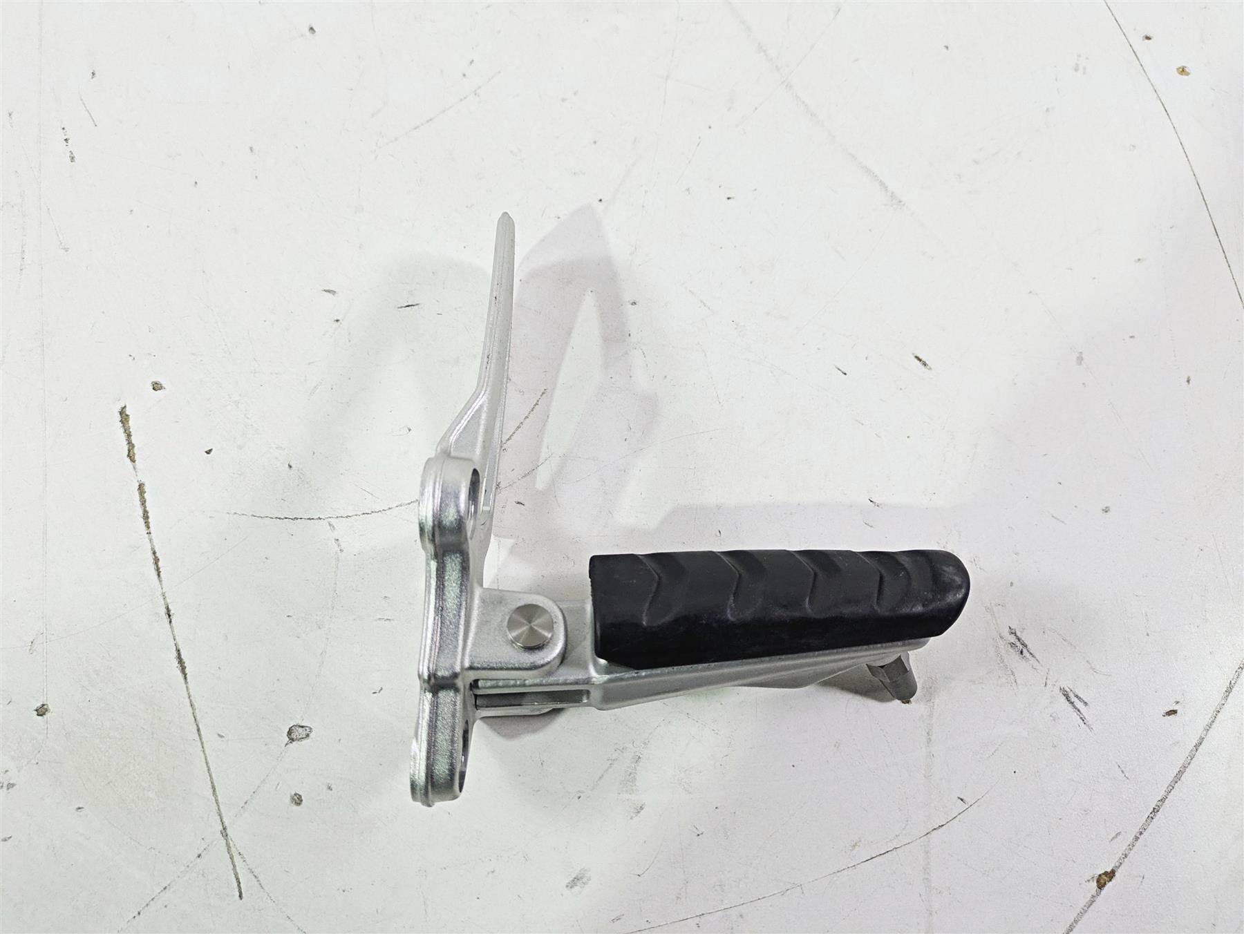 2015 BMW R nineT K21 Left Driver Rider Footpeg Foot Peg Rest 46717671077 {{ shop.shopifyCountryName }} - Mototech271