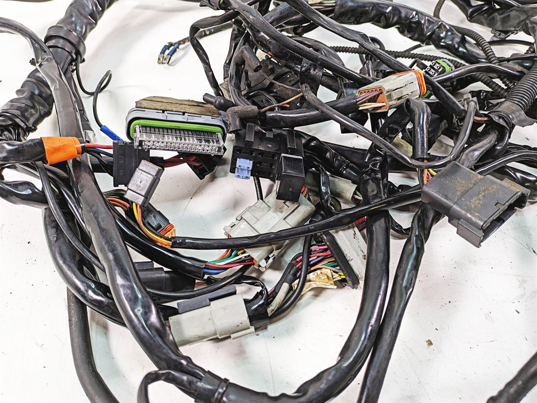 2005 Harley Touring FLHTCUI Electra Glide Main Wiring Harness Loom 70985-05 {{ shop.shopifyCountryName }} - Mototech271