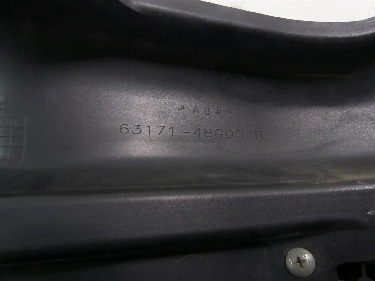 2007 Suzuki M109R VZR1800 Boulevard Side Cover Fairing Set 47210-48G00 {{ shop.shopifyCountryName }} - Mototech271