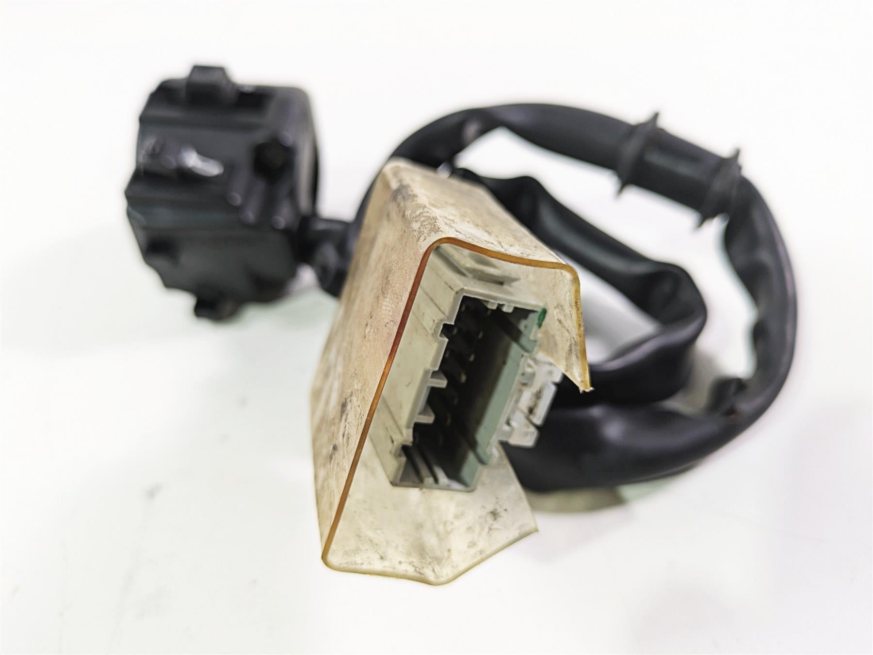 2017 Honda CBR600RR Left Hand Blinker Light Control Switch 35200-MJC-A01 {{ shop.shopifyCountryName }} - Mototech271