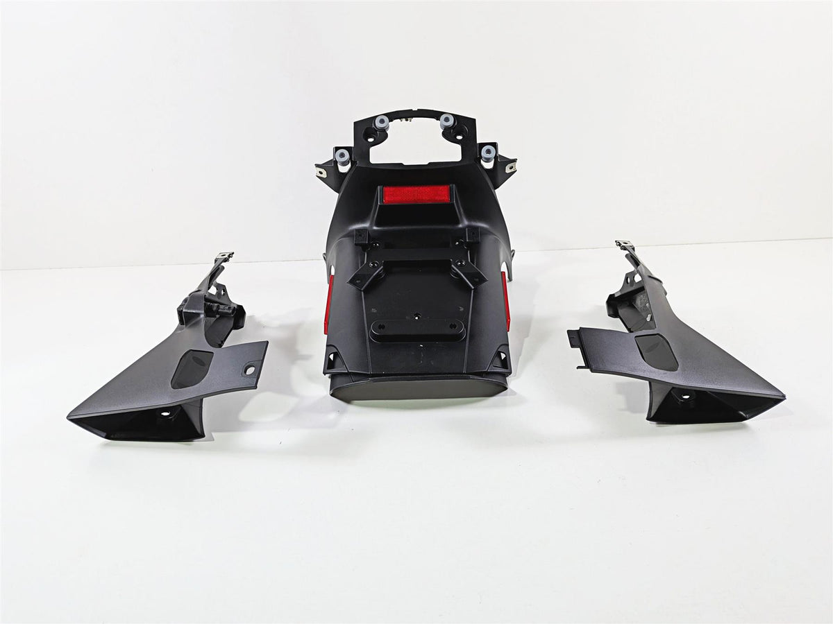 2023 BMW R1250RT RTP K52 Tail Light & Plate Holder Cover Fairings 46627691240 {{ shop.shopifyCountryName }} - Mototech271