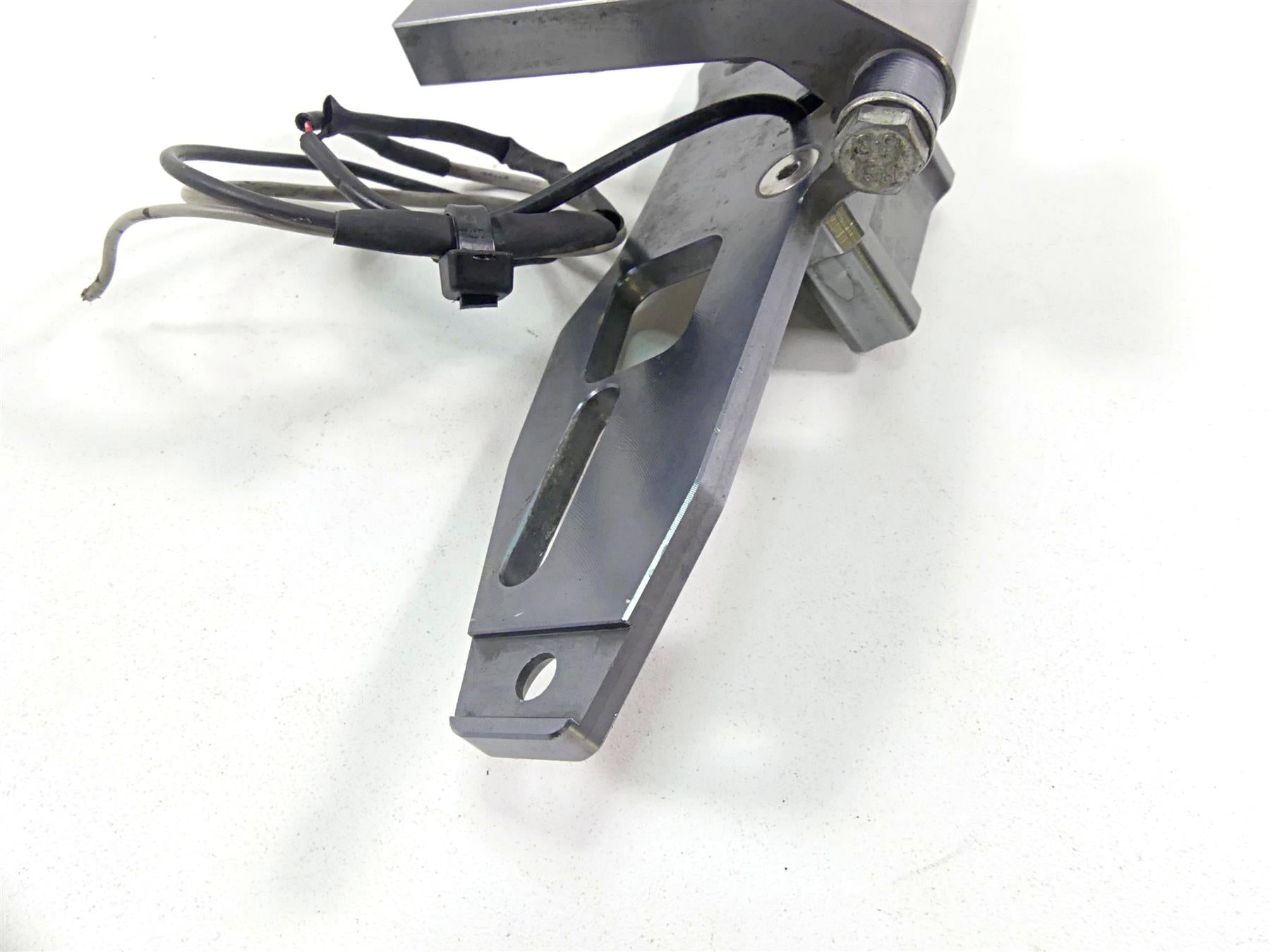 2012 Ducati Monster 1100 EVO Fender Eliminator Short License Plate Holder Set {{ shop.shopifyCountryName }} - Mototech271