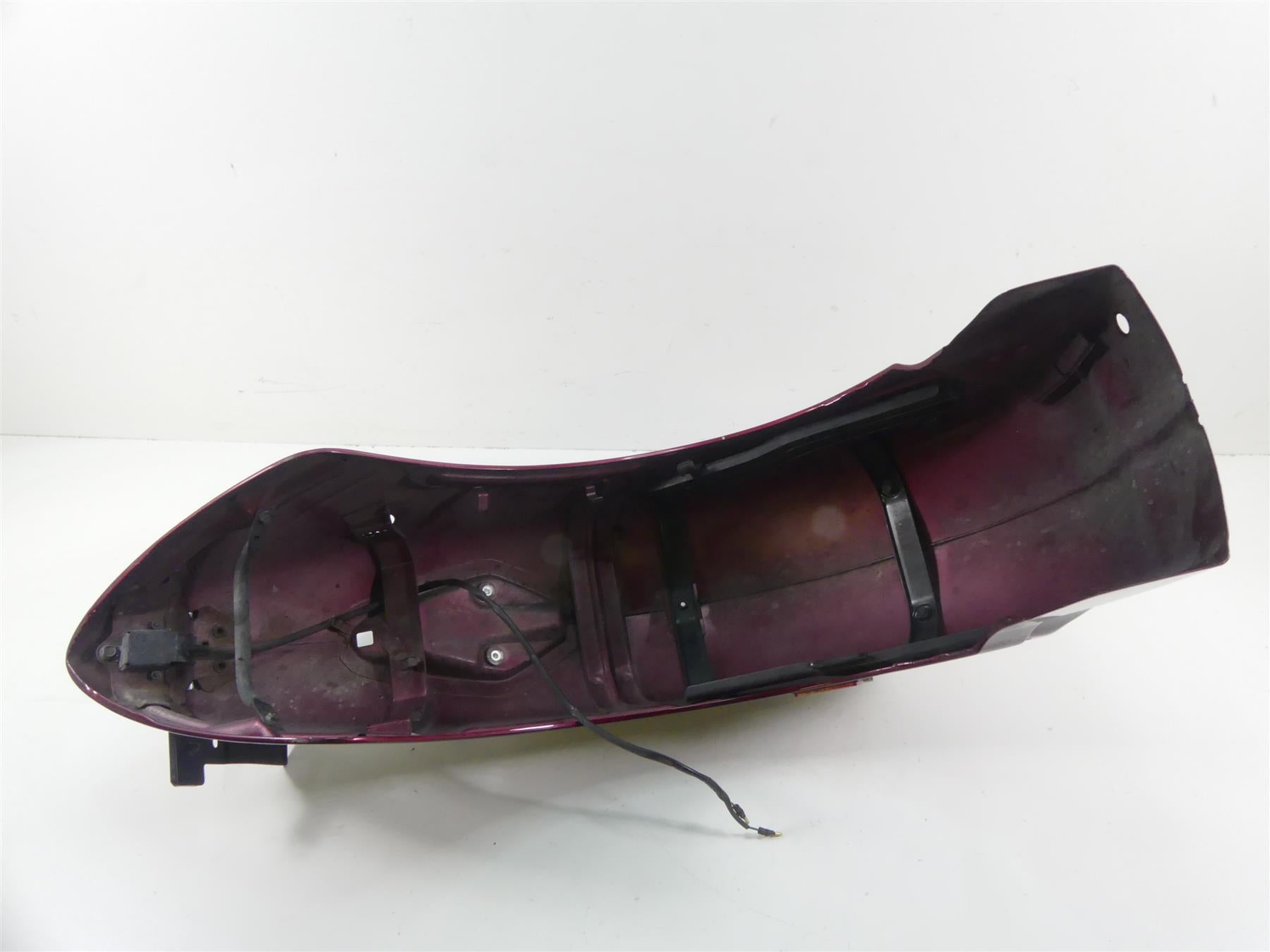 2009 Honda VTX1300 Touring Rear Back Tail Red Fender - No Dents 80110-MEA-A20ZC {{ shop.shopifyCountryName }} - Mototech271