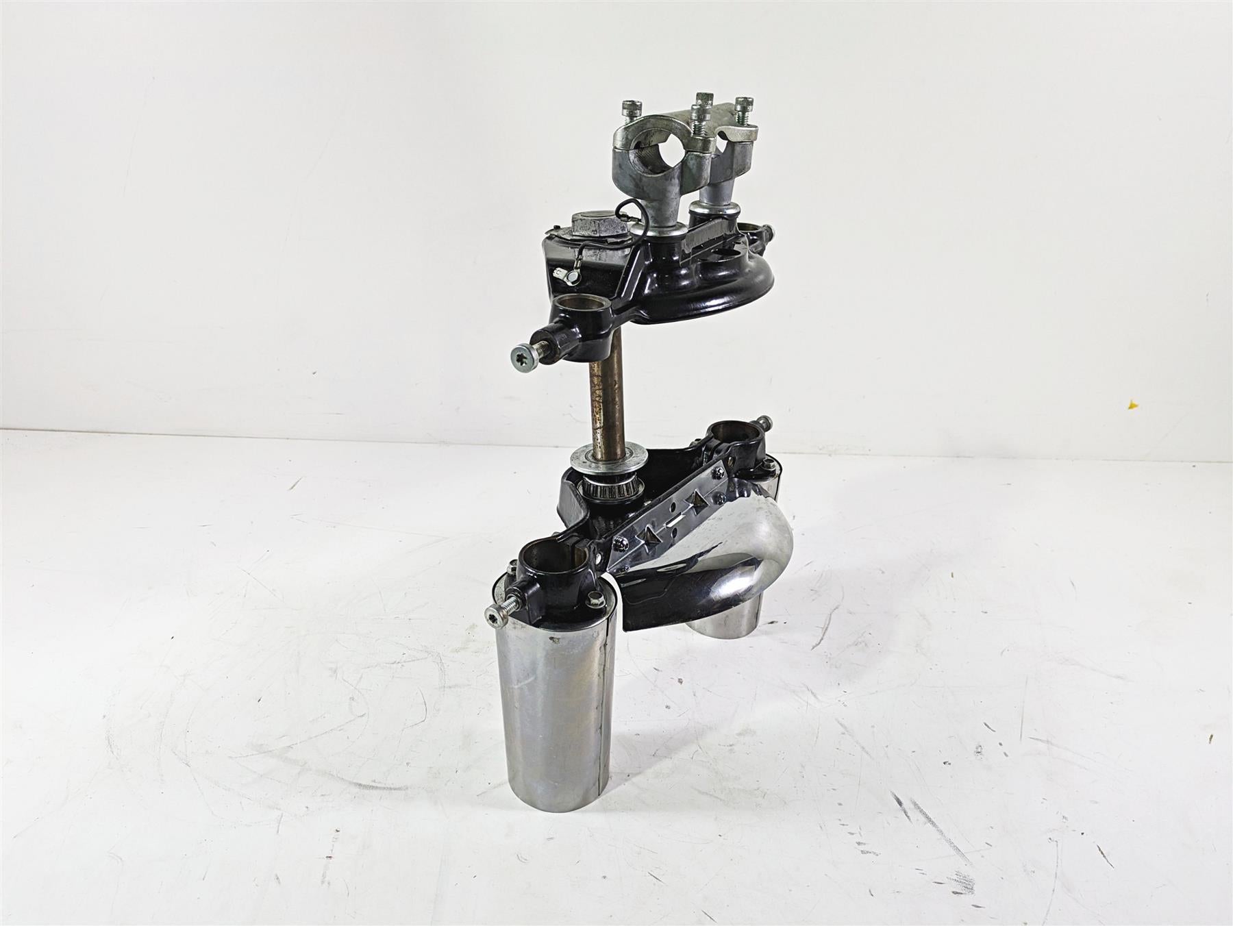2008 Harley Touring FLHTCU E-Glide 105TH Lower Upper Triple Tree Set 45446-87A {{ shop.shopifyCountryName }} - Mototech271