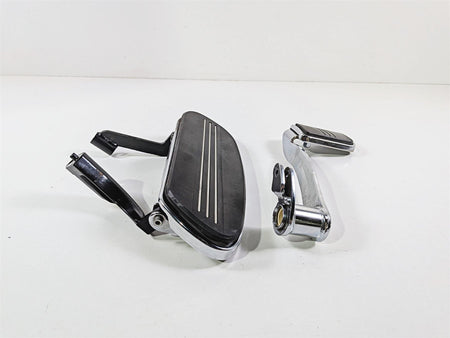 2016 Harley Touring FLHX Street Glide Right Floor Board & Brake Pedal 50674-05 {{ shop.shopifyCountryName }} - Mototech271
