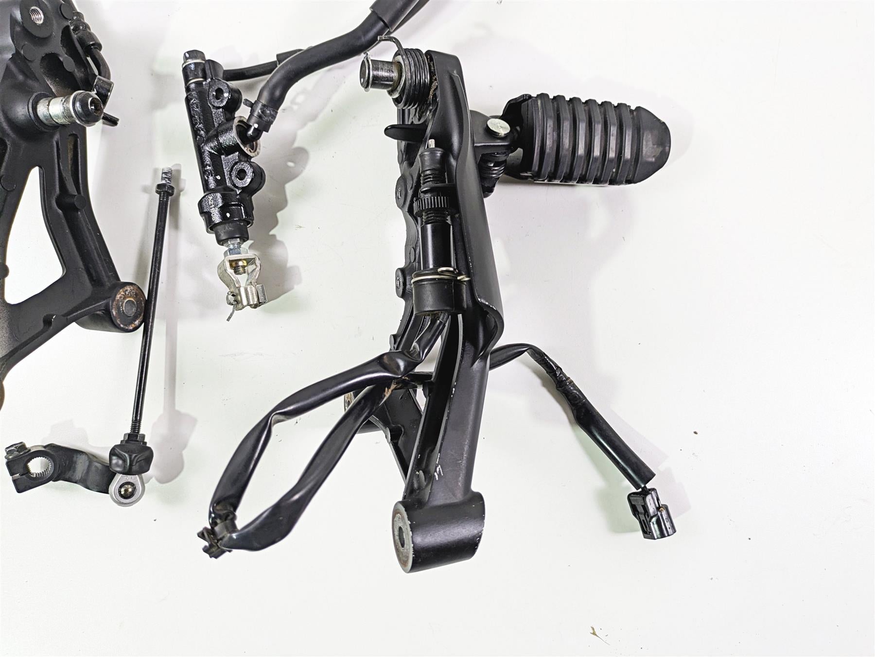2021 Honda CMX500 Rebel Left Right Foot Peg Rest Set 50600-K87-A00 50700-K87-A00 {{ shop.shopifyCountryName }} - Mototech271