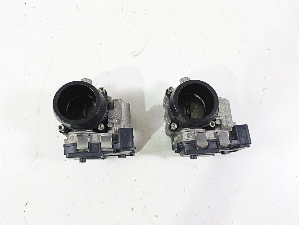 2018 Ducati Hypermotard 939 SP Throttle Fuel Injection Body Set 28240904A {{ shop.shopifyCountryName }} - Mototech271