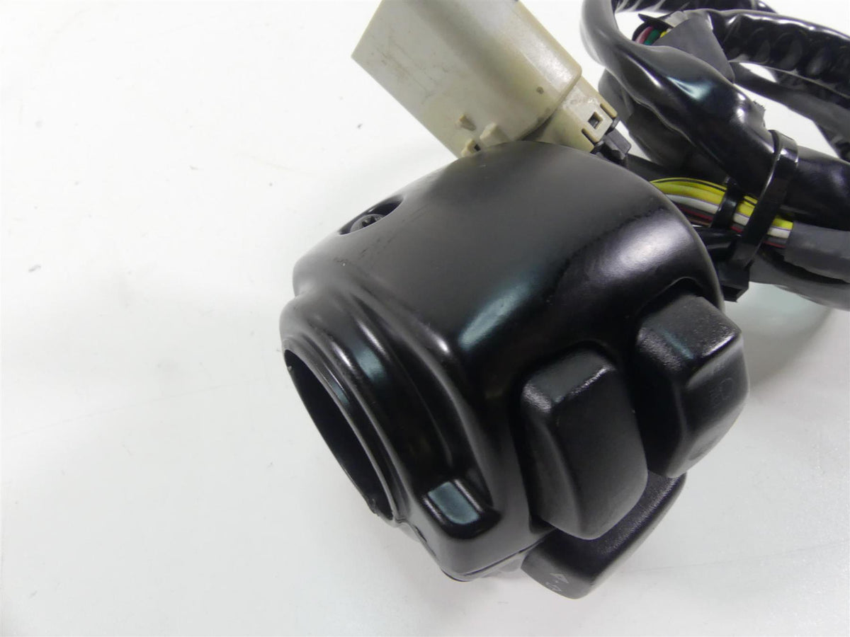 2013 Harley Touring FLHX Street Glide Left Hand Control Switch - Read 71682-06A {{ shop.shopifyCountryName }} - Mototech271