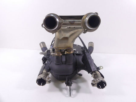 2019 Yamaha VMX17 V-Max 1700 Exhaust Chamber Header Manifold Pipe 2S3-14701-50-0 {{ shop.shopifyCountryName }} - Mototech271