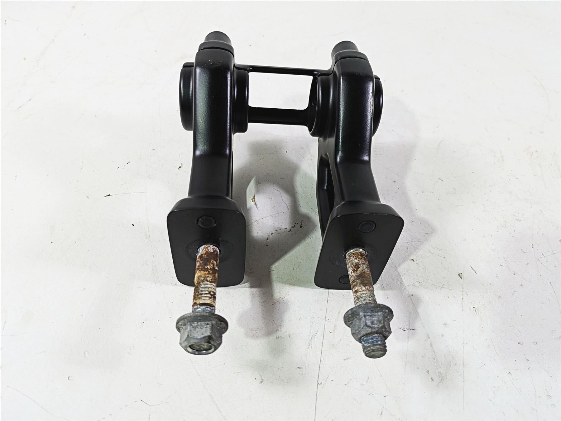 2018 Harley Softail FXFBS Fat Bob Handlebar Riser Holder Set 55900112 {{ shop.shopifyCountryName }} - Mototech271