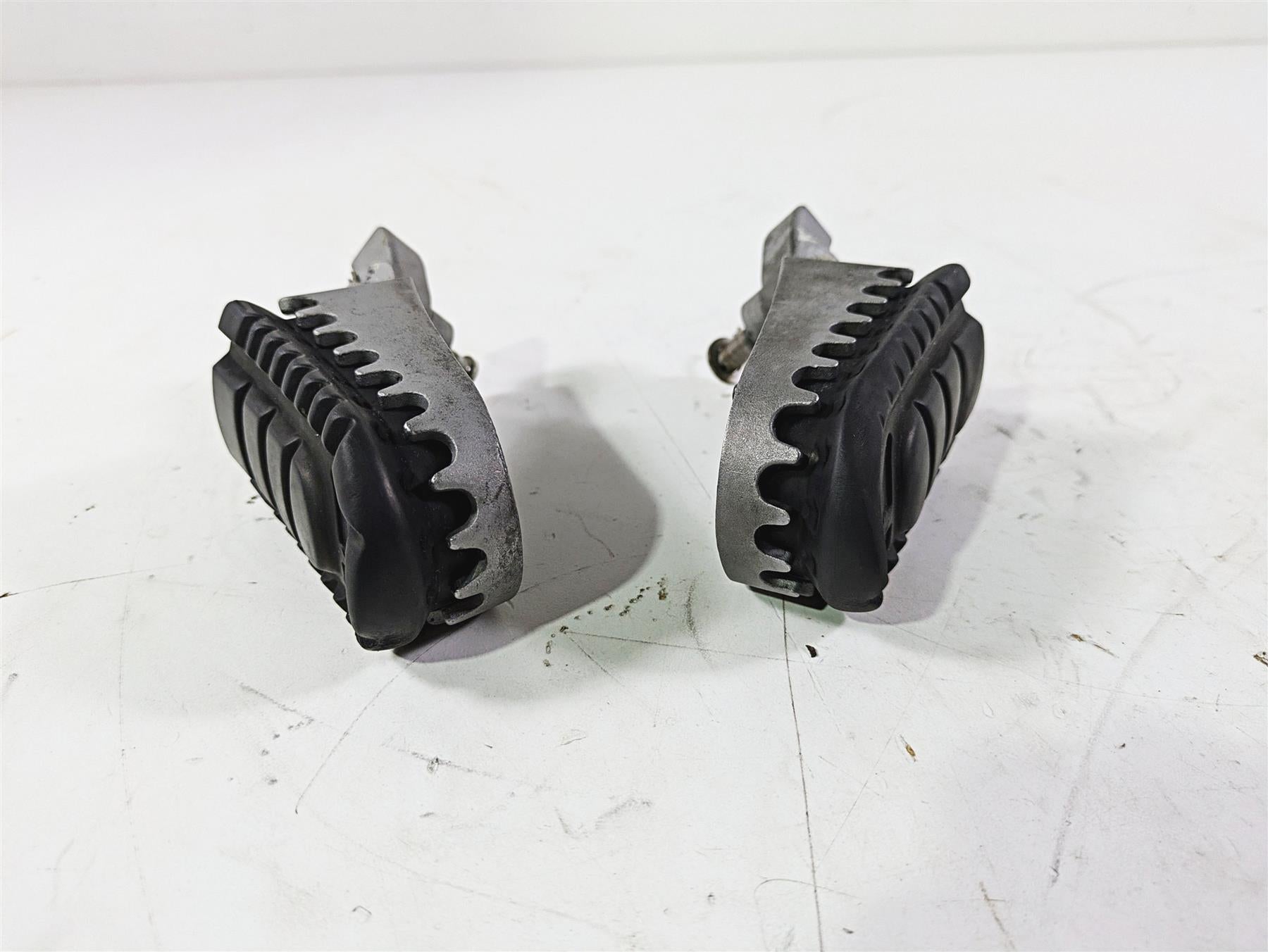2017 BMW F800GS Adv K75 Front Footpeg Foot Peg Rest Set 77258533661 77258533662 {{ shop.shopifyCountryName }} - Mototech271