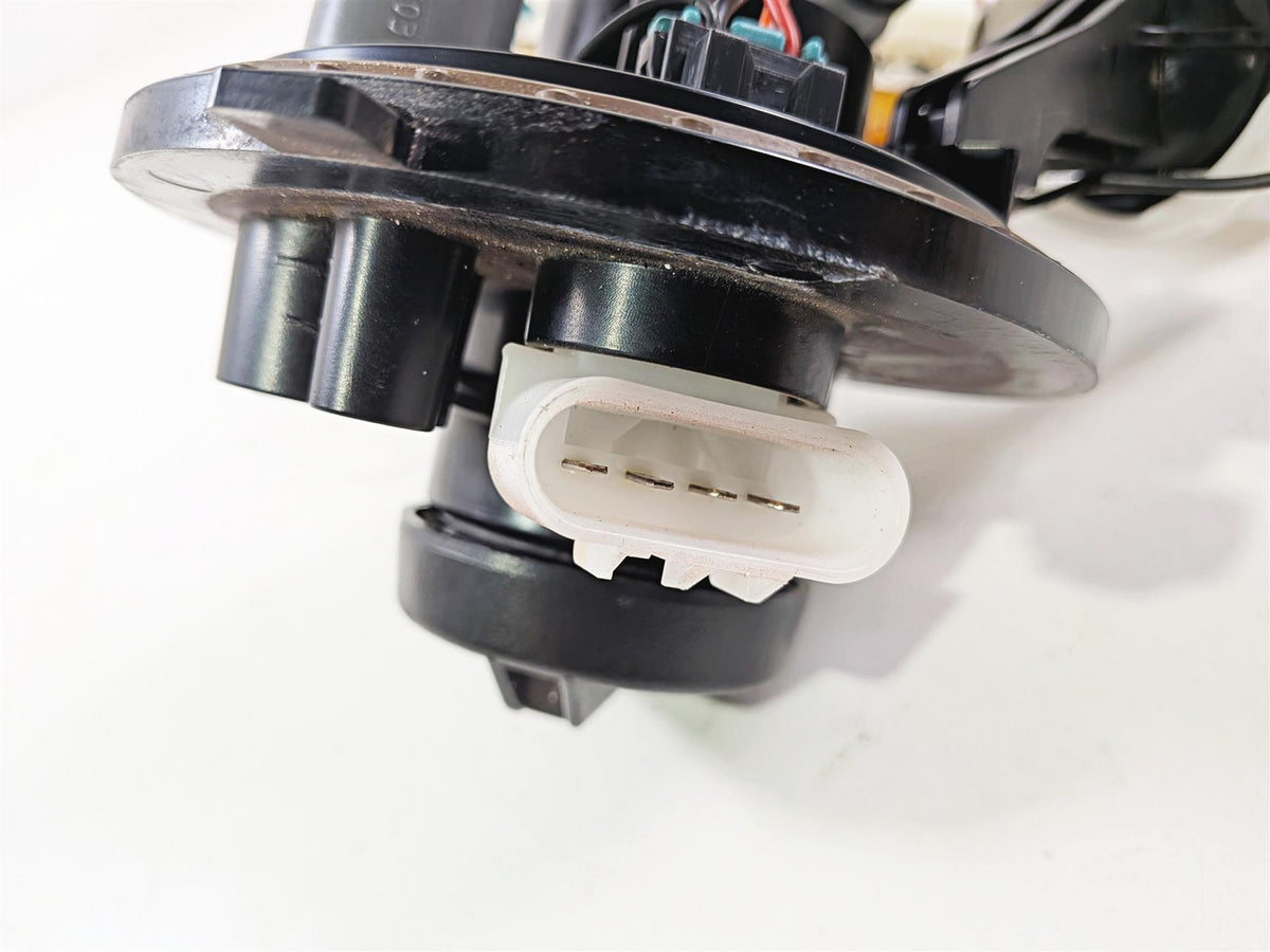 2015 Harley Touring FLTRUSE CVO Road Glide Fuel Gas Pump & Sender 75069-08C-Mototech271
