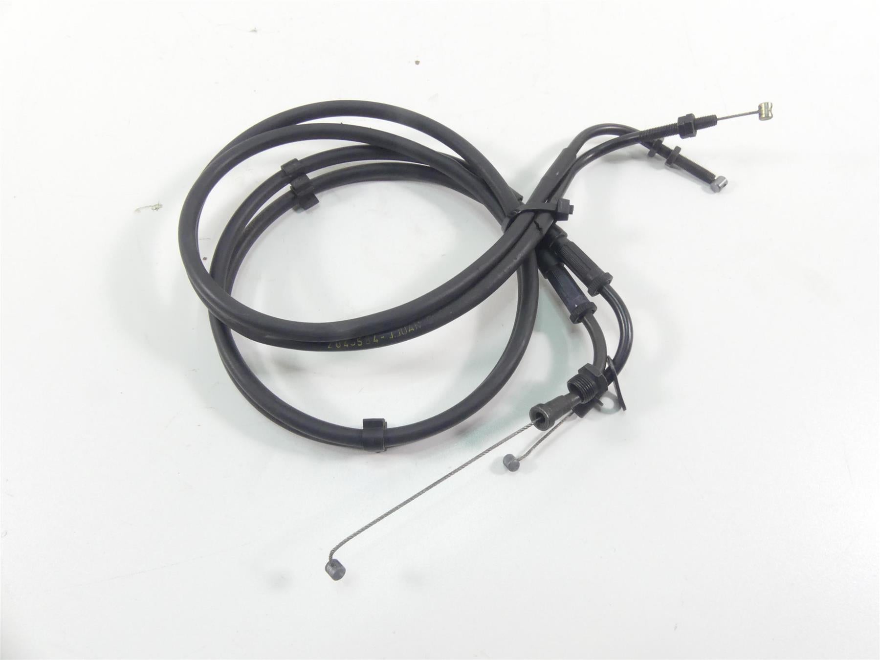 2013 Triumph Rocket 3 Touring Accelerate Throttle Cable Set T2043584 {{ shop.shopifyCountryName }} - Mototech271