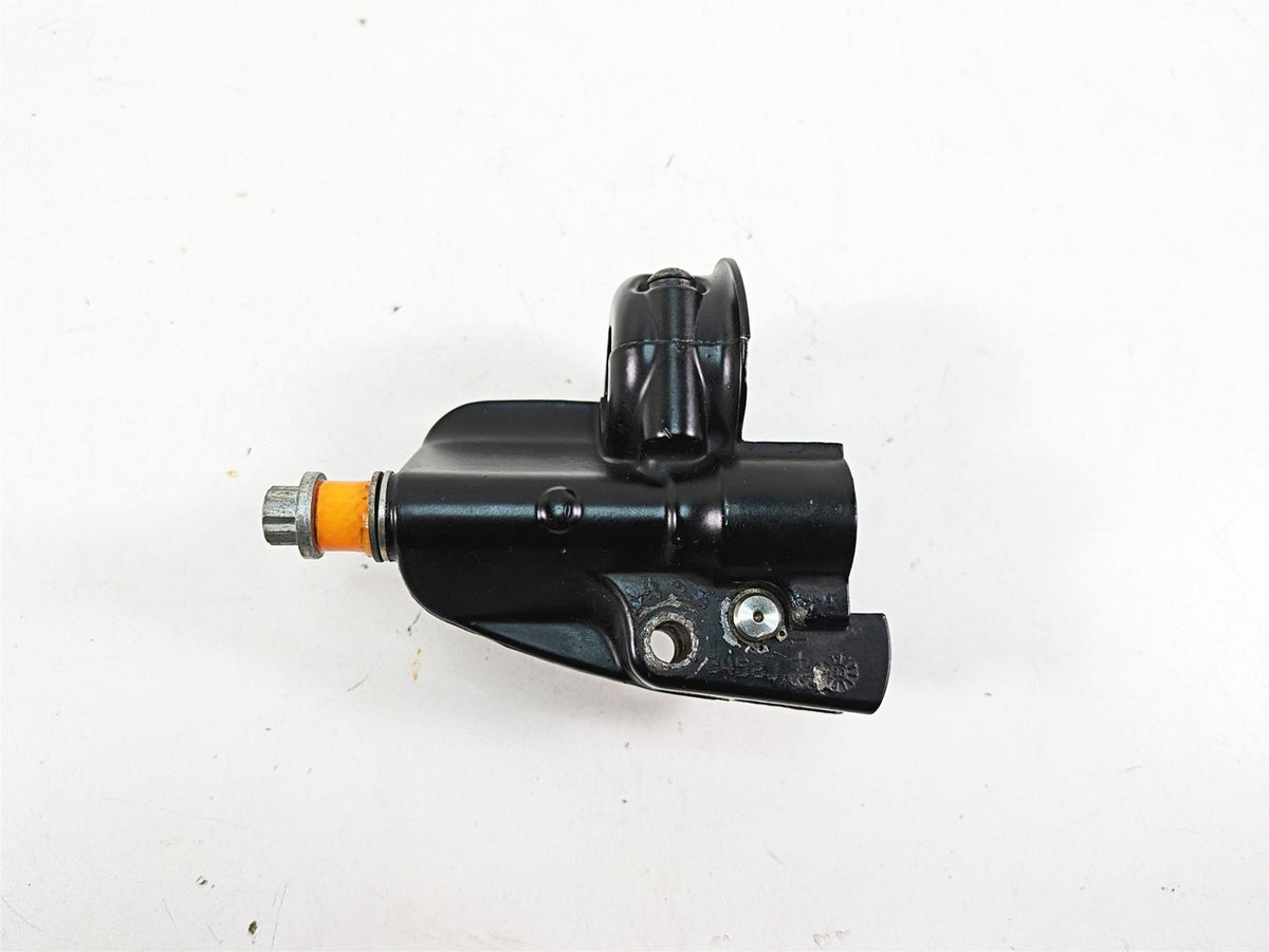 2009 Harley Softail FLSTSB Cross Bones Front Master Cylinder 9/16 45019-08C {{ shop.shopifyCountryName }} - Mototech271