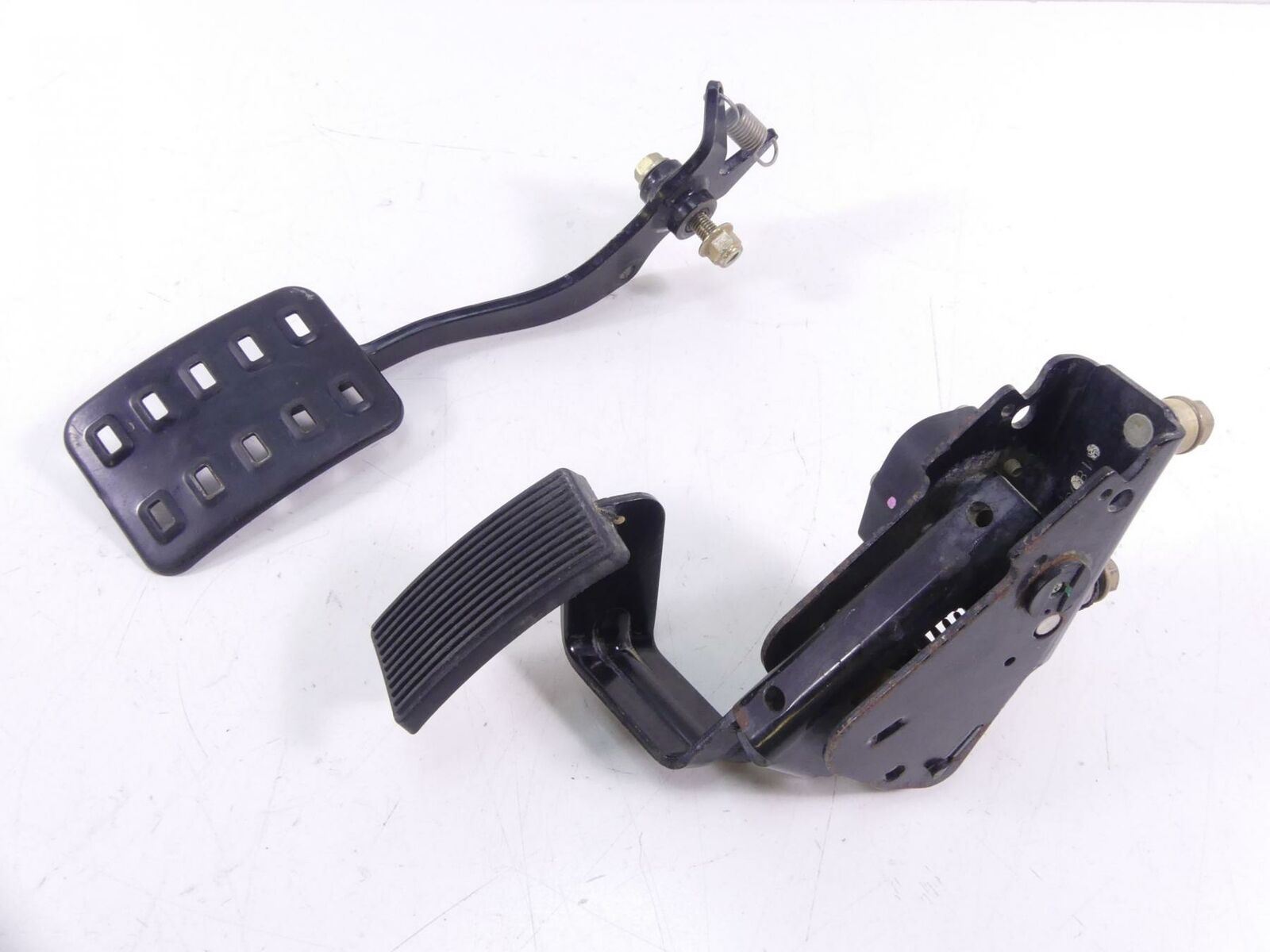2018 Can-Am Maverick 1000R XMR Accelerator & Brake Pedal Set 318060 705600724 | Mototech271