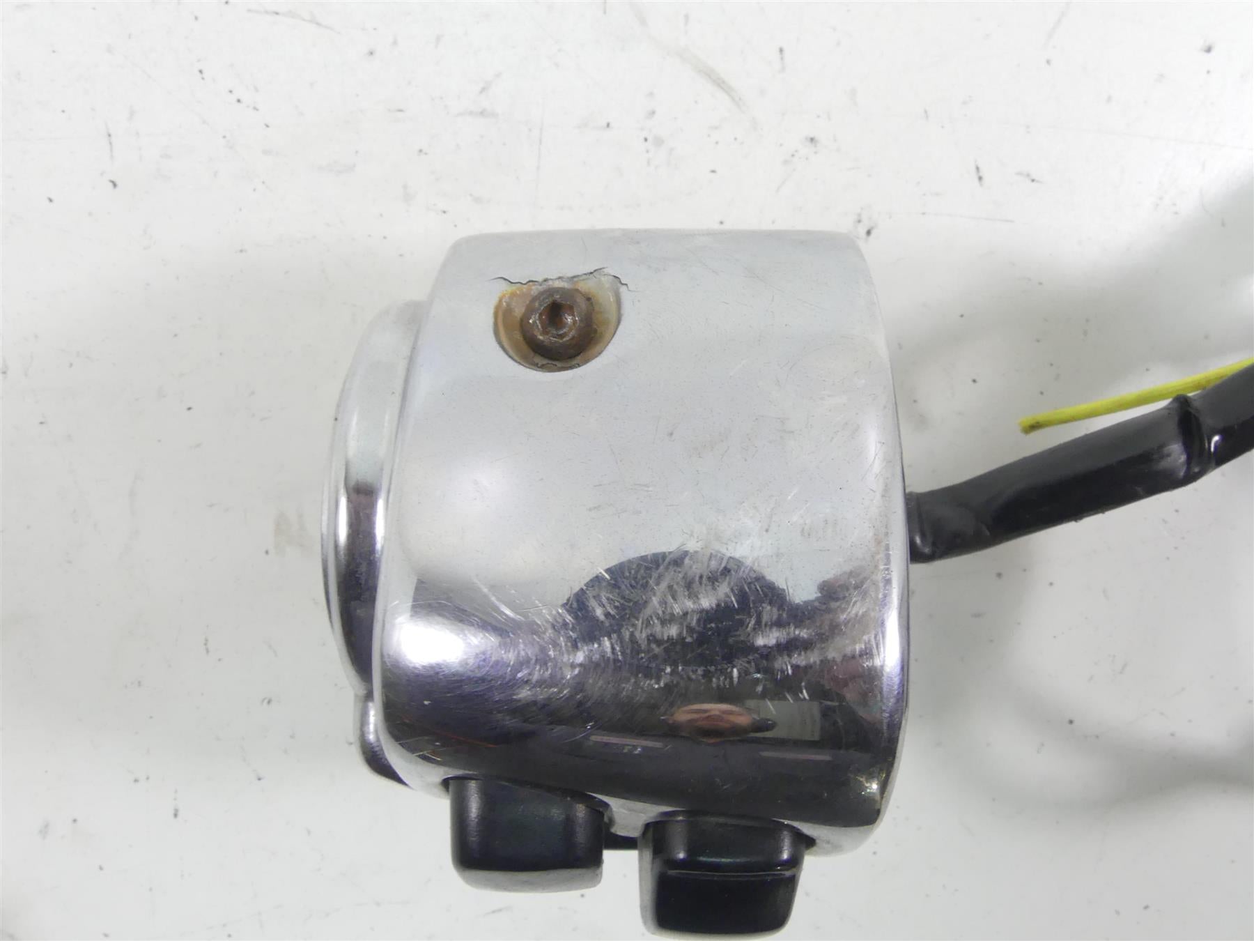 1998 Harley Dyna FXDL Low Rider Left Hand Turn Signal Control Switch 71682-06A {{ shop.shopifyCountryName }} - Mototech271