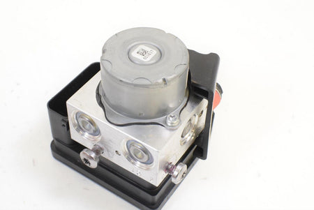 2018 Triumph Street Triple 765 RS ABS Brake Pump Module ATE T2025959 {{ shop.shopifyCountryName }} - Mototech271