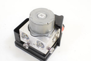 2018 Triumph Street Triple 765 RS ABS Brake Pump Module ATE T2025959