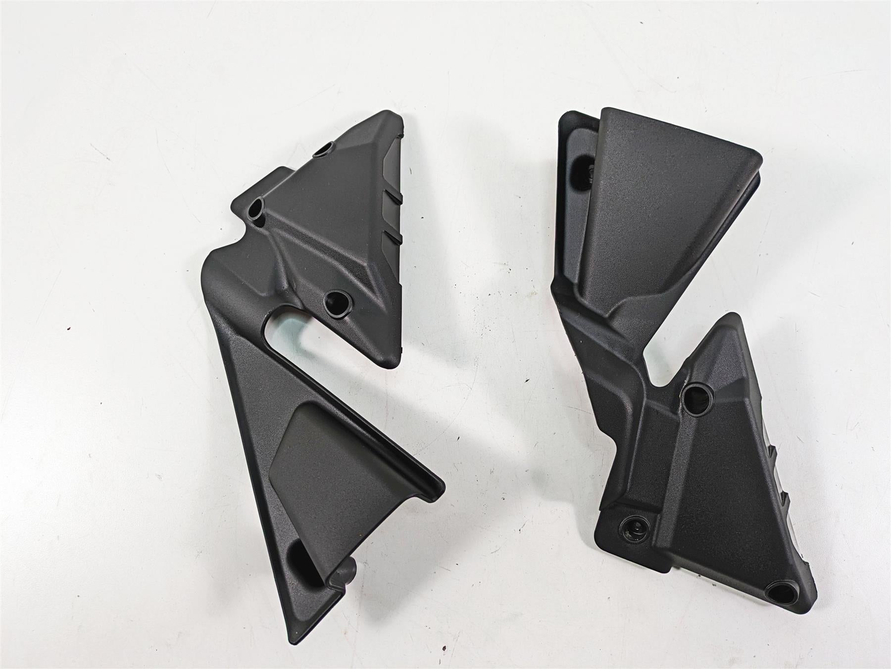 2020 Moto Guzzi V85 TT Adventure Molded Frame Engine Infill Covers Set 2B005529