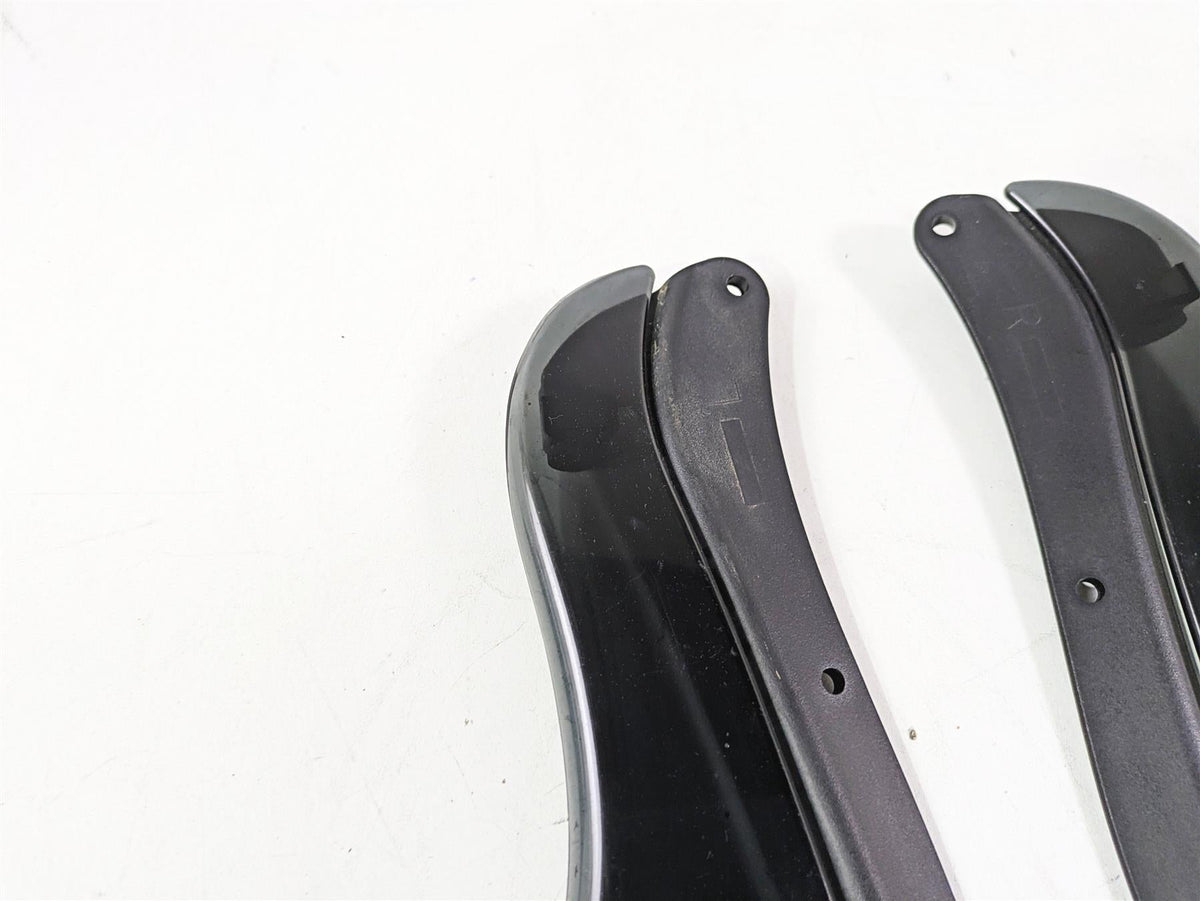 2011 Harley Touring FLHTCUSE CVO E-Glide Front Lower Wind Deflector Set {{ shop.shopifyCountryName }} - Mototech271