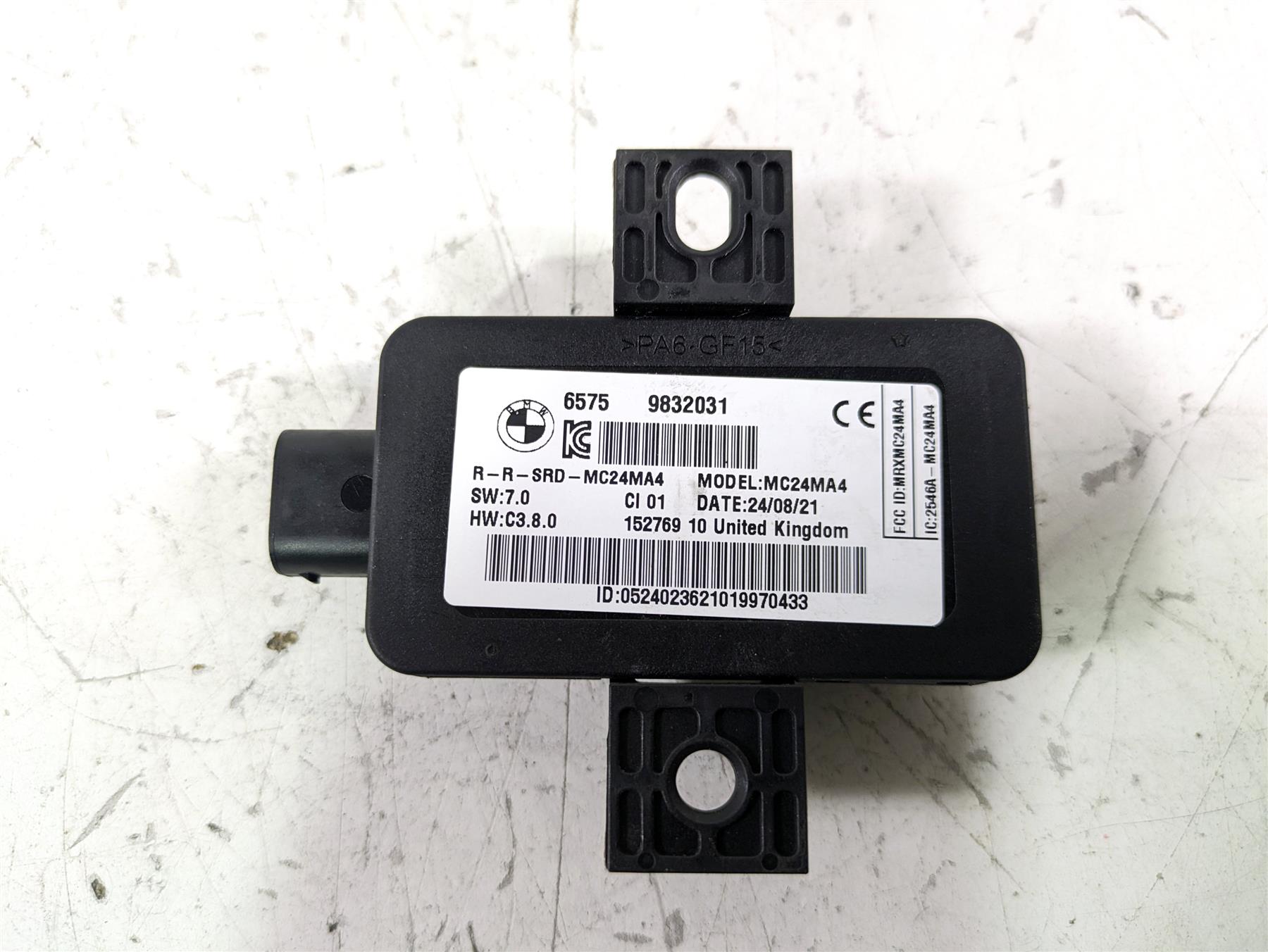 2022 BMW R1250 RT K052 Tire Pressure Sensors & Rdc Module 65759832031 {{ shop.shopifyCountryName }} - Mototech271