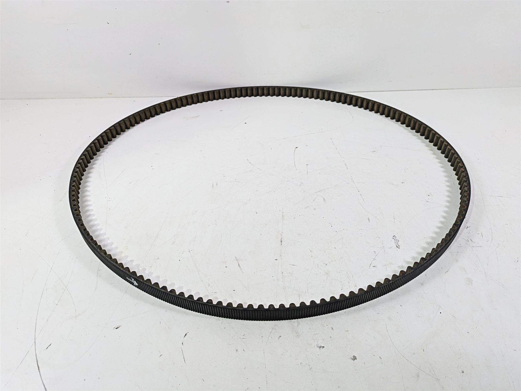 2018 Indian Chieftain Limited Rear Drive Belt 152T 24mm Wide 3211168 {{ shop.shopifyCountryName }} - Mototech271