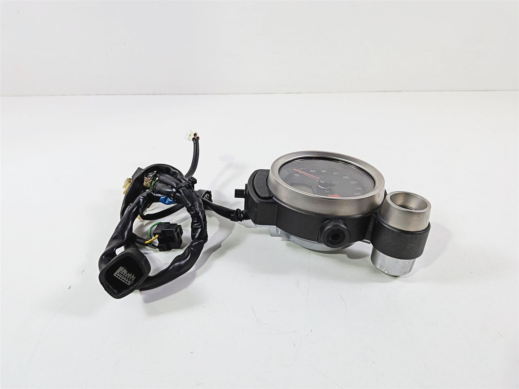 2009 Yamaha VMX17 V-Max 1700 Tachometer Tacho Gauge Instrument 2S3-83580-00-00-Mototech271