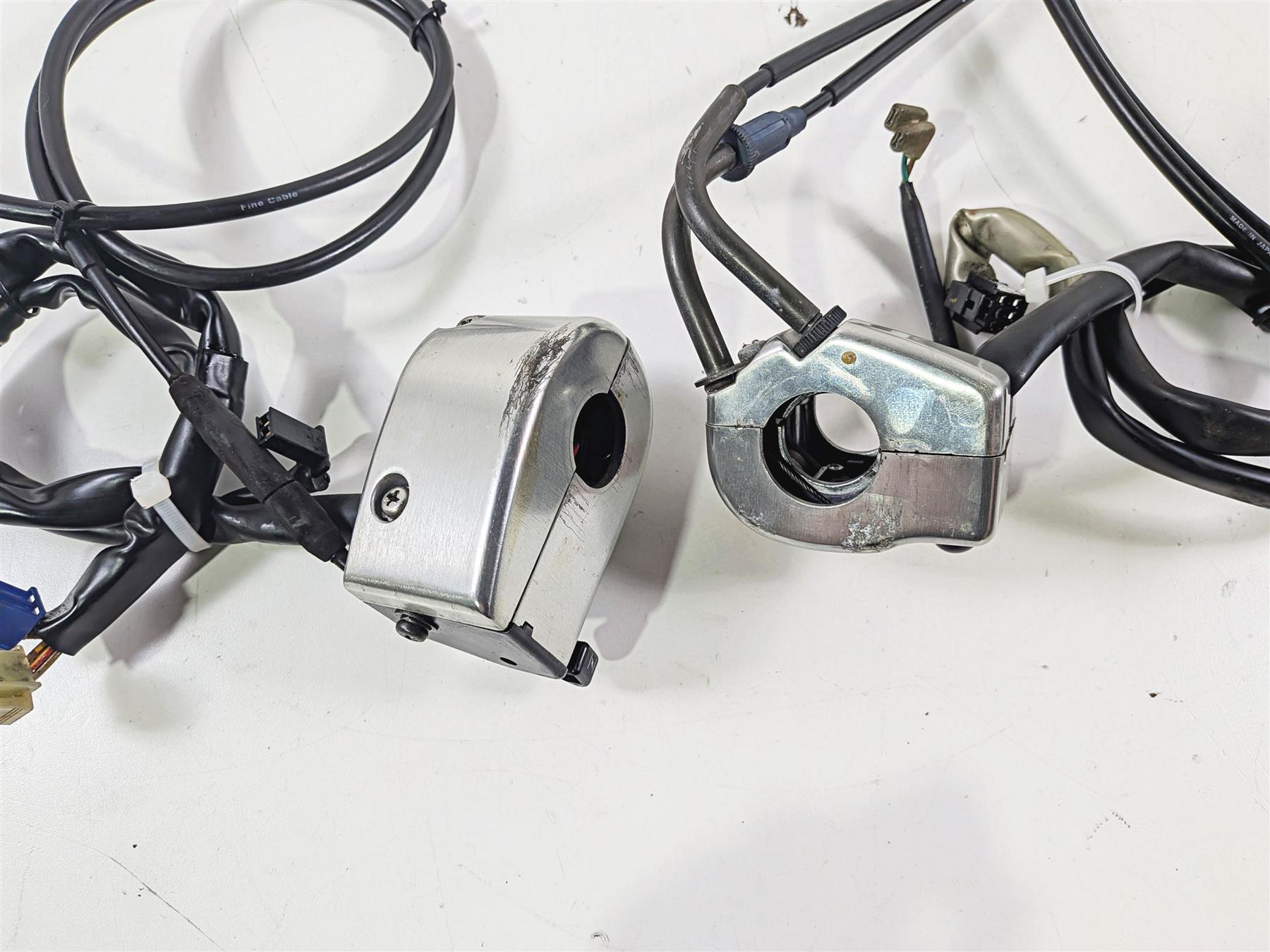 2007 Yamaha XVS1100 V-Star Custom Left Right Hand Control Switches 5VN-83975-20 {{ shop.shopifyCountryName }} - Mototech271