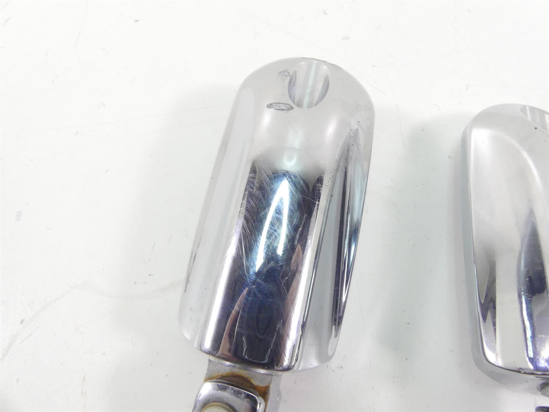 2005 Harley Touring FLHRSI Road King Rear Passenger Footpeg Set 49036-04A {{ shop.shopifyCountryName }} - Mototech271