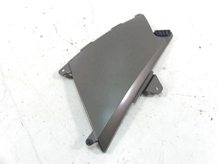 2009 BMW R1200 GS K25 Left Between Leg Side Cover Fairing 46637693433 {{ shop.shopifyCountryName }} - Mototech271