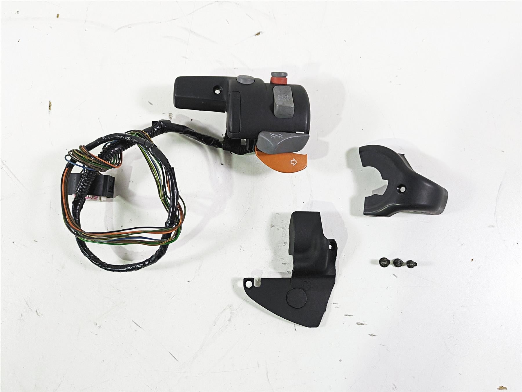 2004 BMW R1150GS R21 Right Hand Control Switch Grip Heater Start Kill 7675330 {{ shop.shopifyCountryName }} - Mototech271
