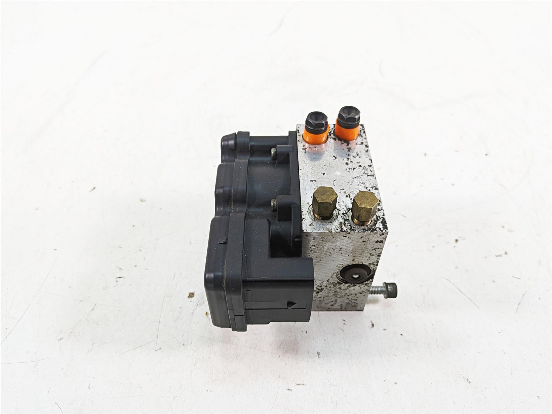 2010 Harley Touring FLHTCU Electra Glide Abs Brake Pump Module 40601-08A {{ shop.shopifyCountryName }} - Mototech271