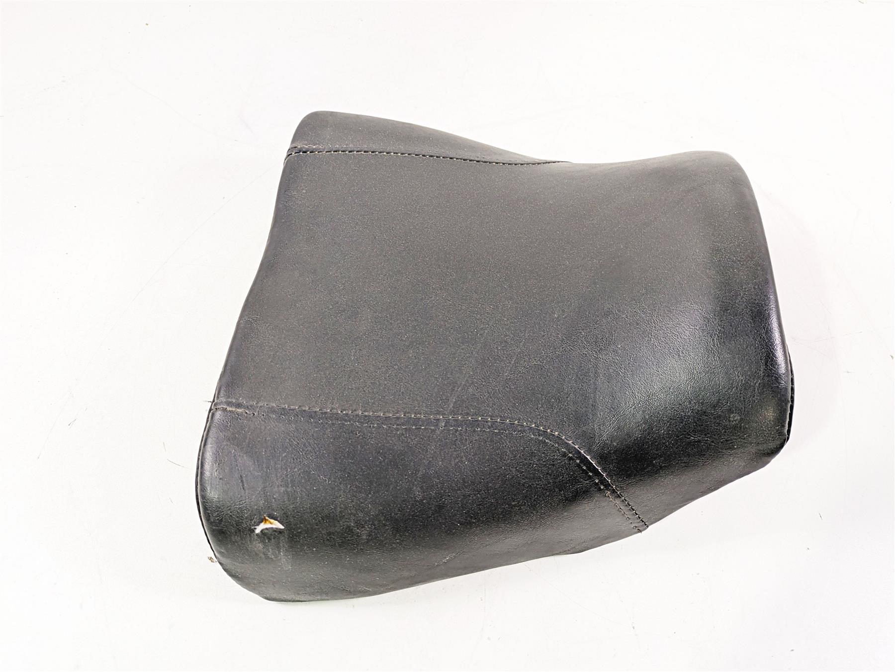 2013 Harley VRSCF Muscle Rod Front Driver Rider Seat Saddle - Read 52433-09 {{ shop.shopifyCountryName }} - Mototech271