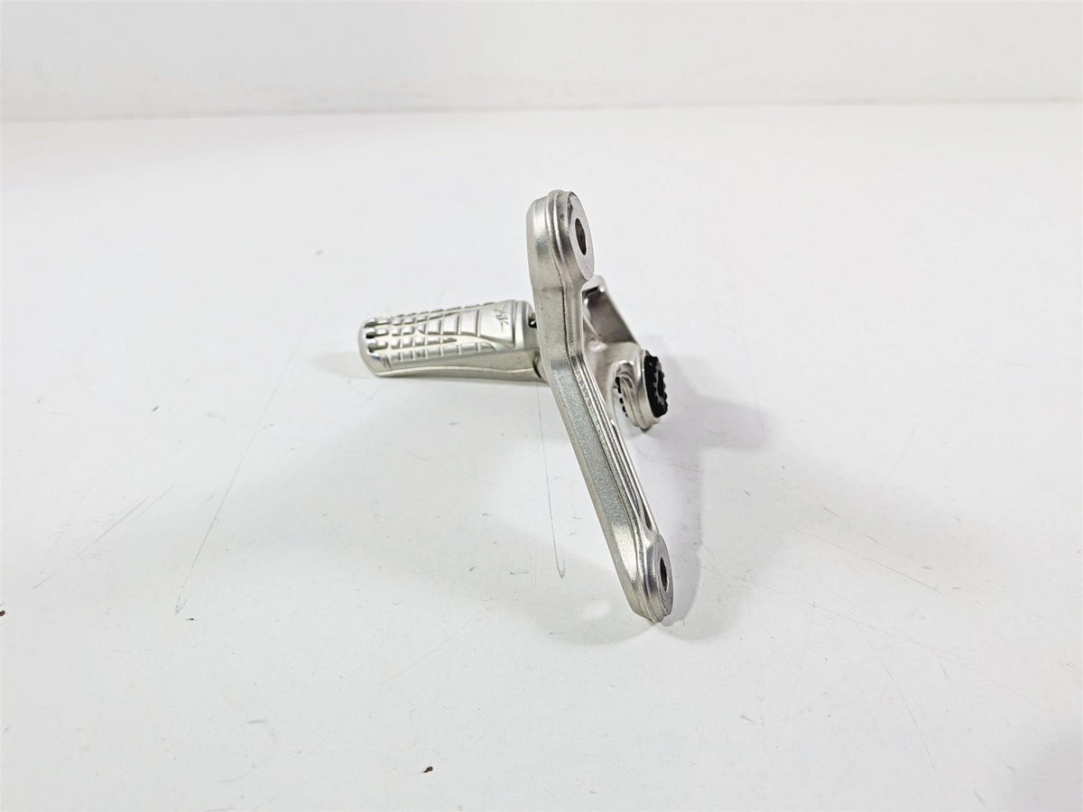 2016 Mv Agusta F3 800 RR Right Rider Foot Peg Rest & Mount 8000B5654-Mototech271