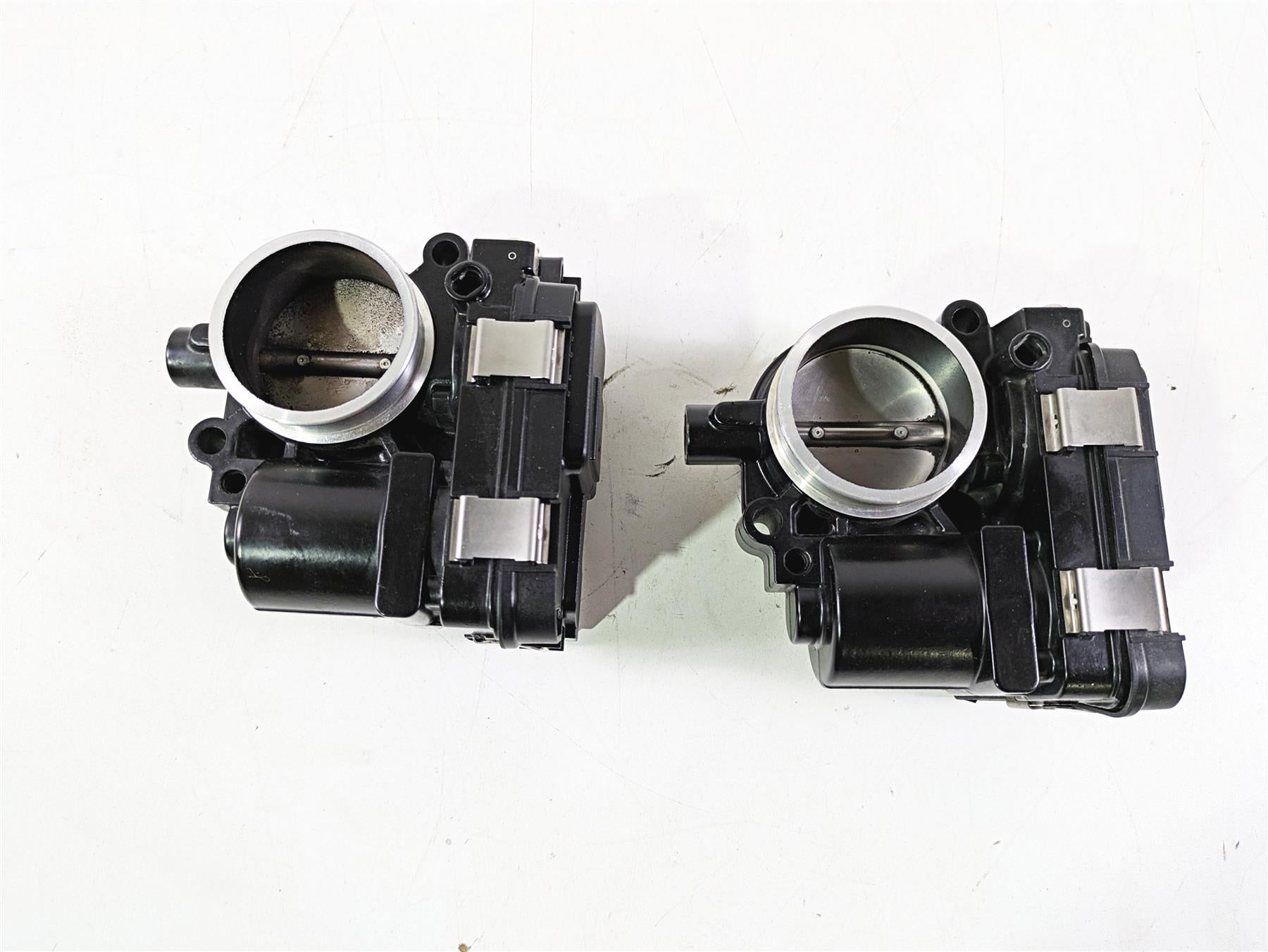 2016 BMW R1200RS K54 Throttle Bodies Body Fuel Injection 13548564959 {{ shop.shopifyCountryName }} - Mototech271