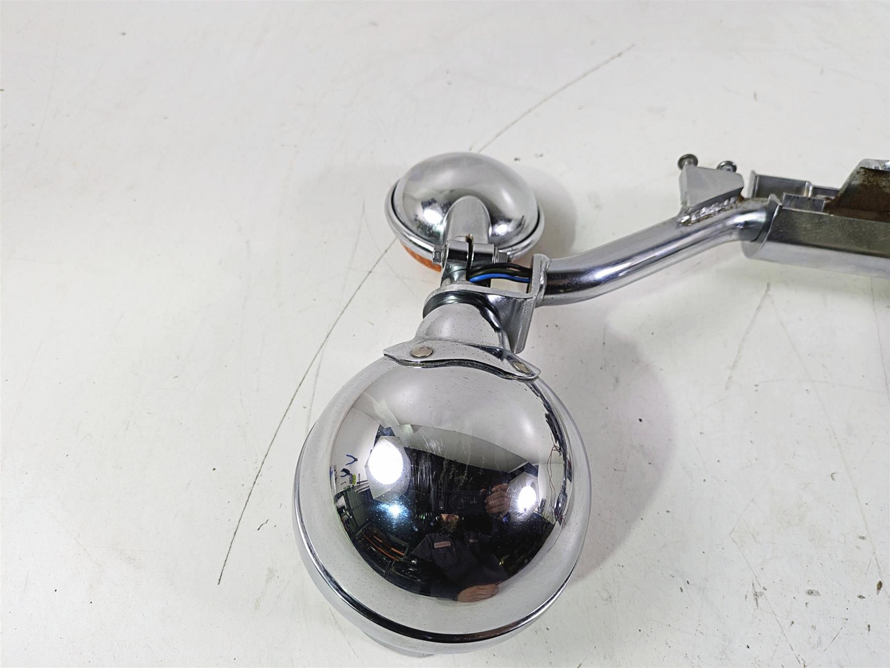 2004 Yamaha XVZ1300 Royal Star Front Blinker Turn Signal Spot Light Set {{ shop.shopifyCountryName }} - Mototech271